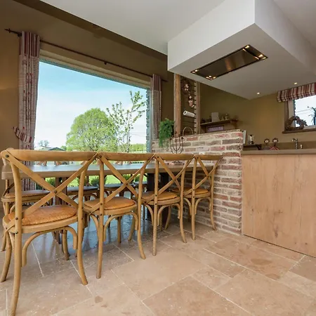 Bertrix Charming 2-bedroom *