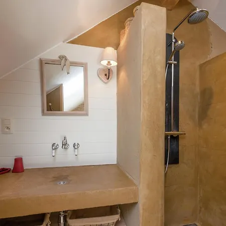 Bertrix Charming 2-bedroom Sart (Luxembourg)