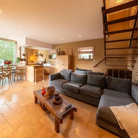 Bertrix Charming 2-bedroom