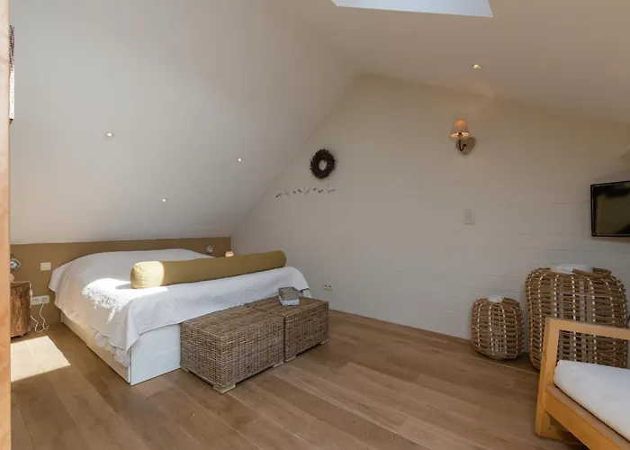 Bertrix Charming 2-bedroom Casa vacanze